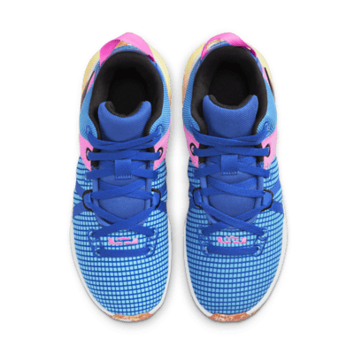 LeBron Witness 7 EP Basketball Shoes. Nike MY